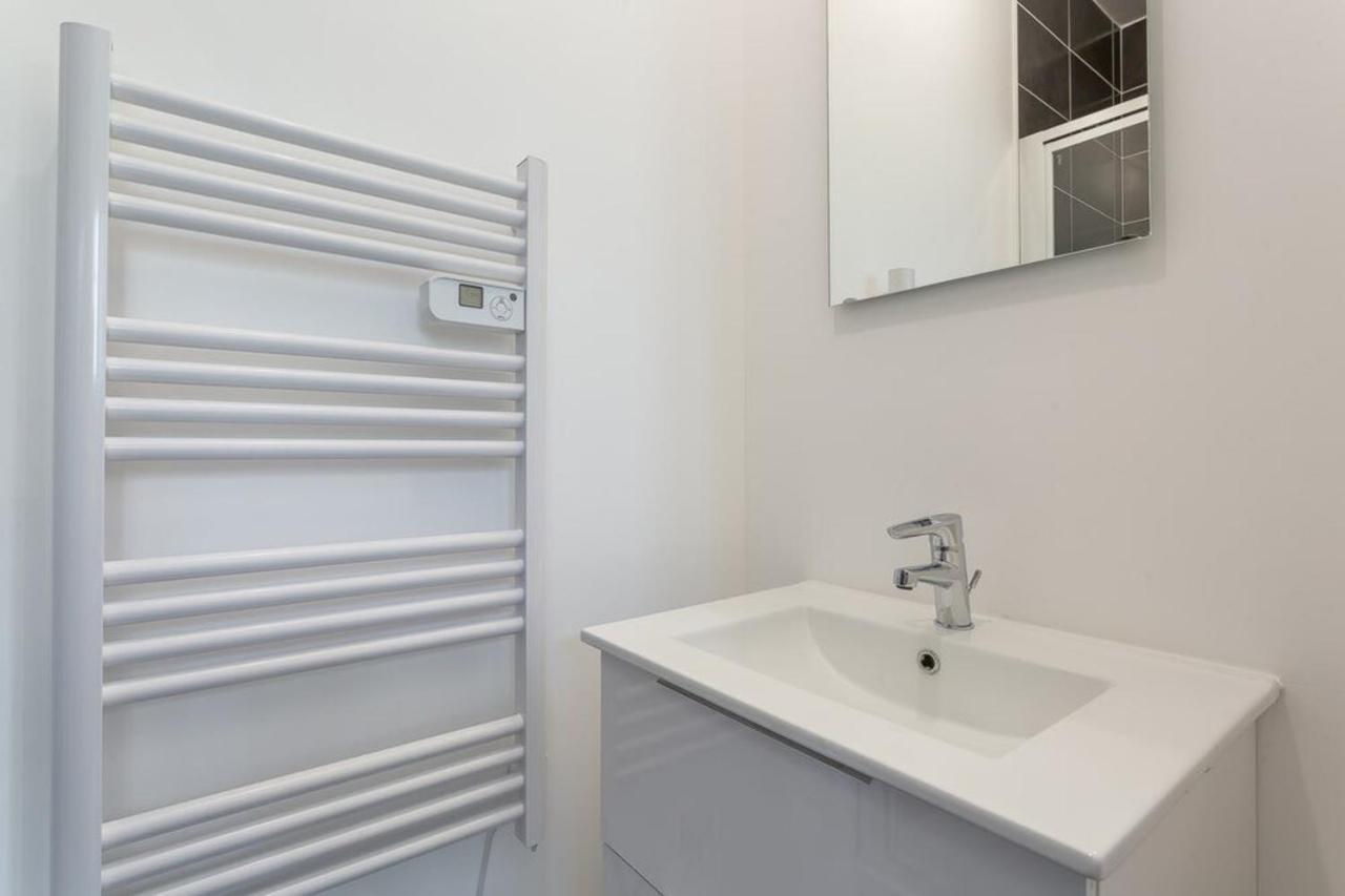 Studio Near Metro And Universities - Lyon 7 Λυών Εξωτερικό φωτογραφία